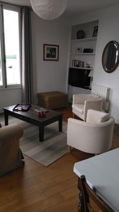 Apartamento Le Nid De L'Ile Chinon Exterior foto